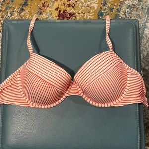 Shade & Shore 32DD Swim Top